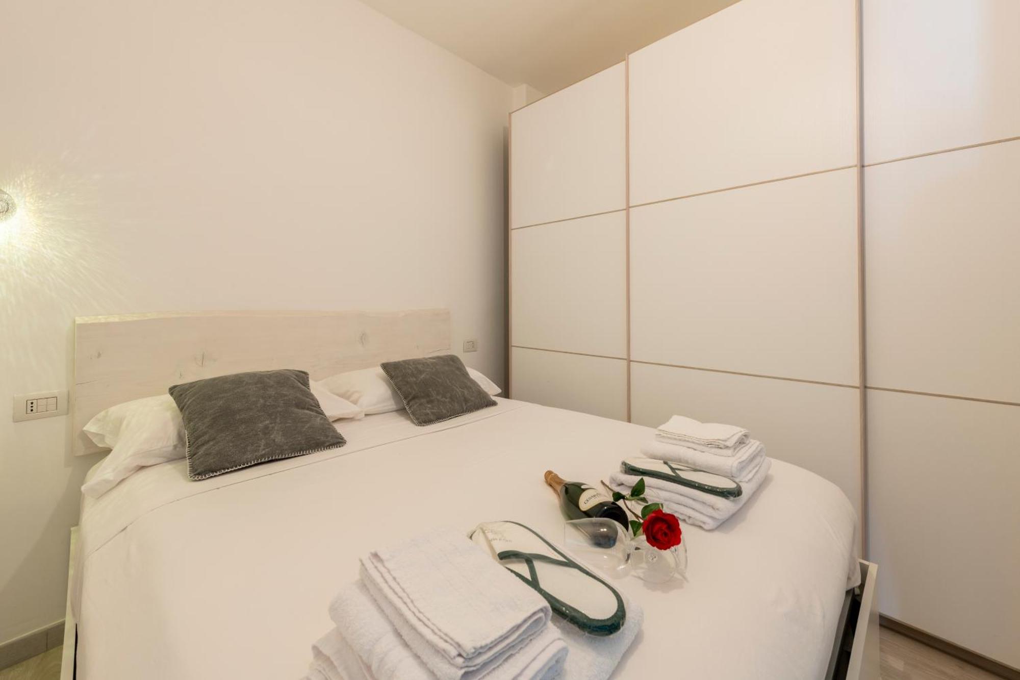 Pomponazzi, 4 Bilocale In Zona Bocconi Navigli Appartement Milan