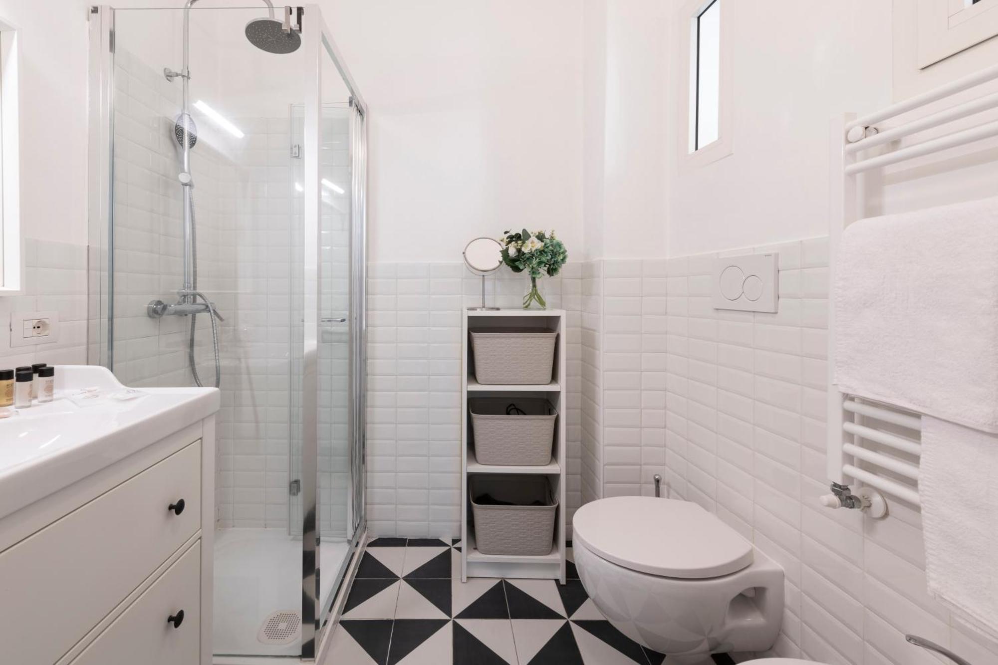 Appartement Pomponazzi, 4 Bilocale In Zona Bocconi Navigli