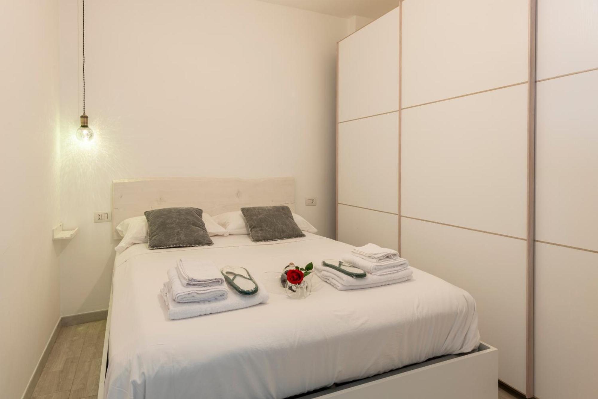 Pomponazzi, 4 Bilocale In Zona Bocconi Navigli Appartement Milan